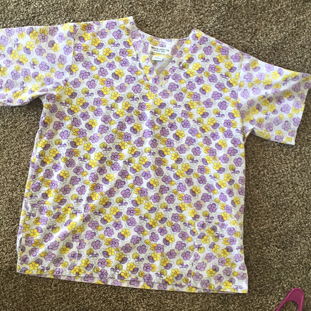 Scrub top
